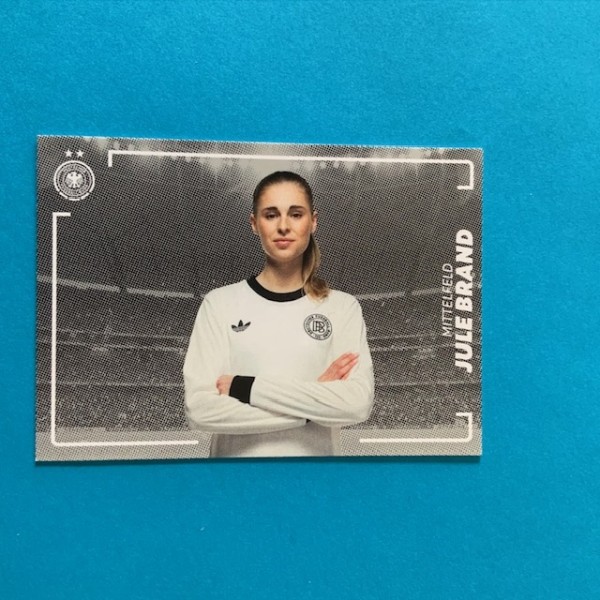 DFB Frauen Team-Set 2025 - Nr. VIC-02 ( Jule Brand )