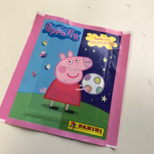 Peppa Pig - Spiele mit Gegensätzen (2021) - Stickertüte