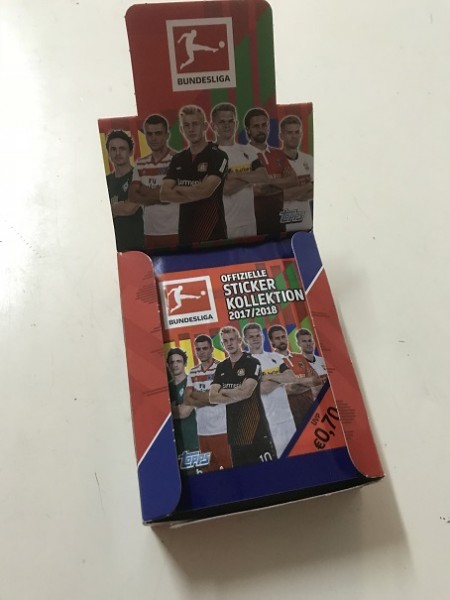 Topps Fußball Bundesliga 17/18 "Sticker" (2018) - Display (30 Tüten)